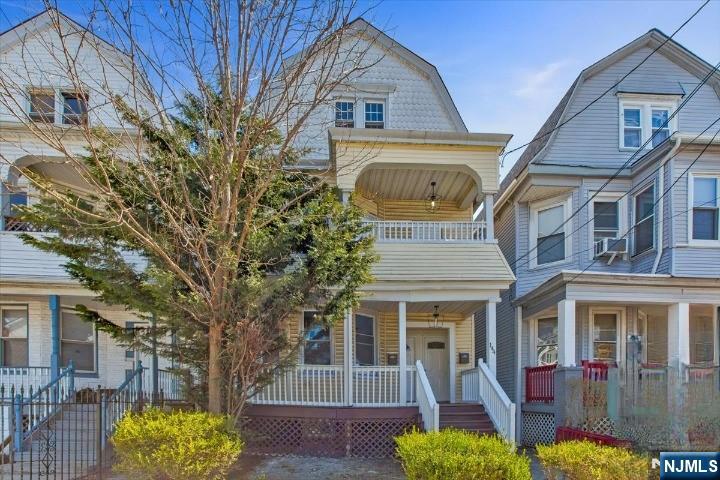 144 Columbia Avenue, Newark, New Jersey - 8 Bedrooms  
3 Bathrooms  
15 Rooms - 