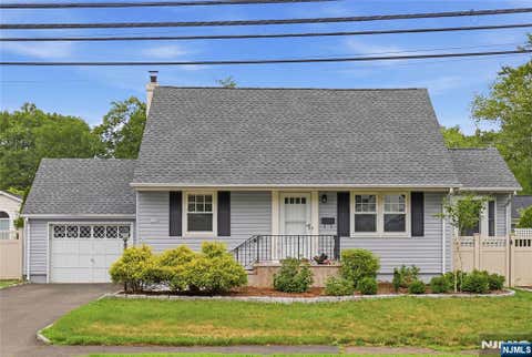 Photo of 124 Rivervale Road, Westwood, NJ 07675 (MLS # 26026734)