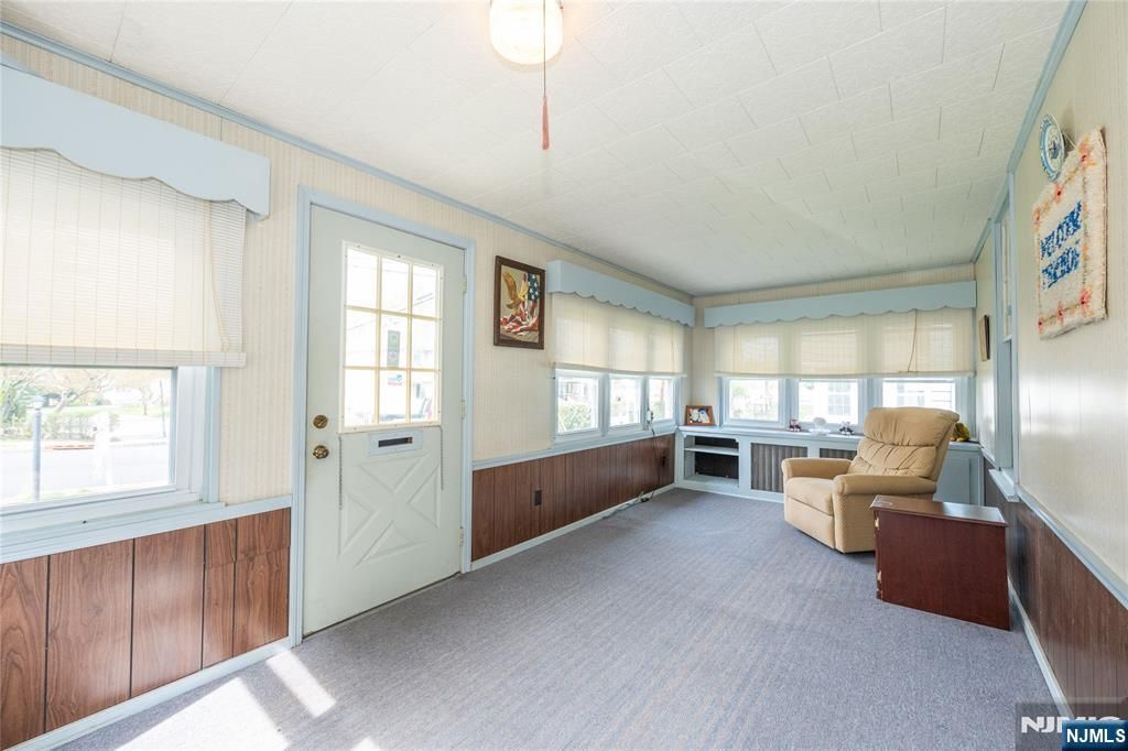 Photo of 11 Oak Grove Road, Caldwell, NJ 07006 (MLS # 26012856)