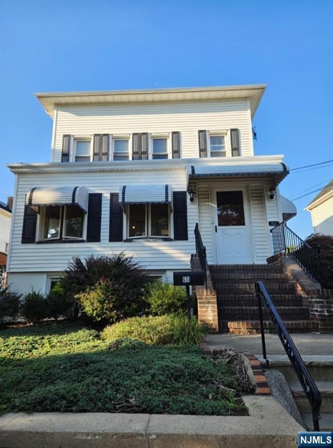 Photo of 631 2nd AVE #1st floor, Lyndhurst, NJ 07071 (MLS # 26028073)