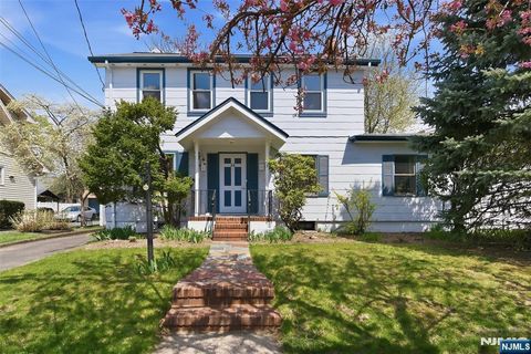 Photo of 64 Davis Avenue, Hackensack, NJ 07601 (MLS # 26013177)