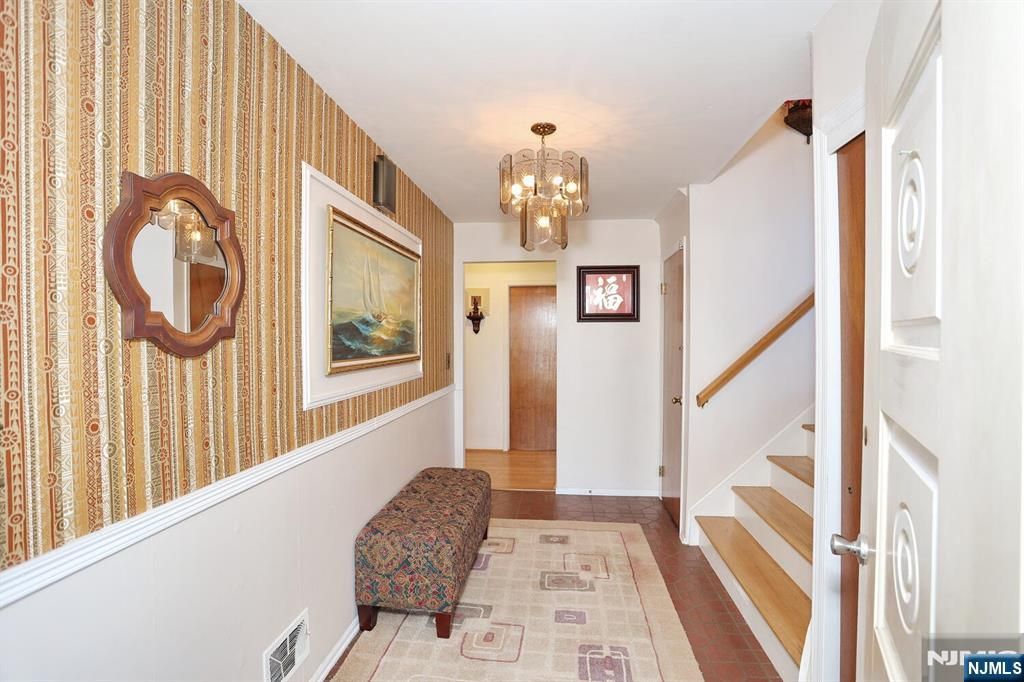 Photo of 18 Schirra Drive, Wanaque, NJ 07465 (MLS # 25044037)