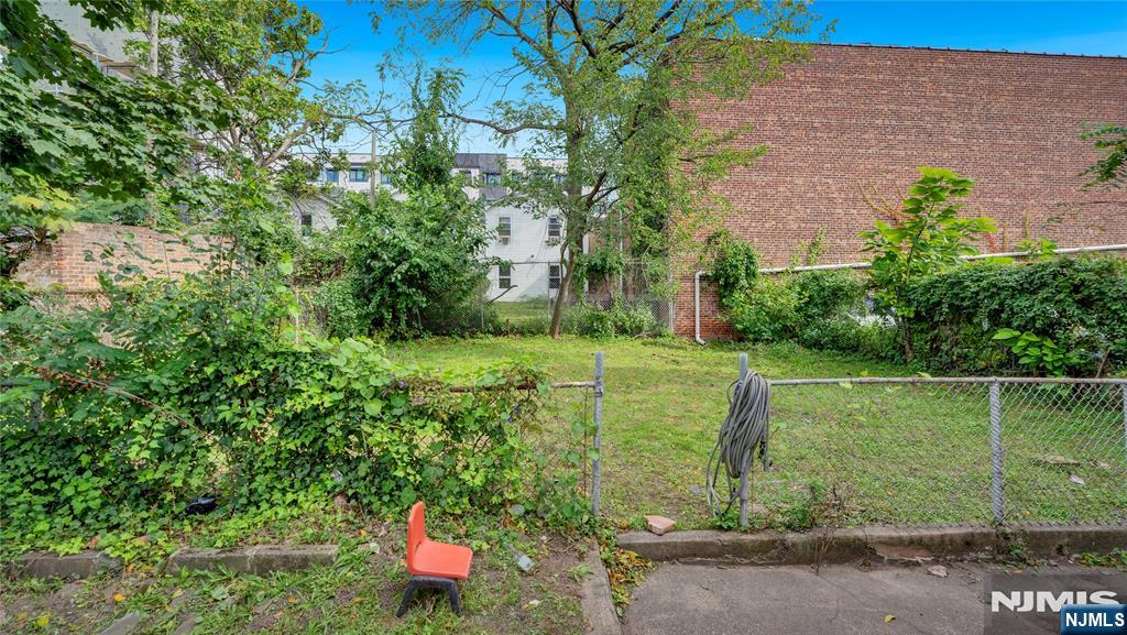 658-660 12th Street