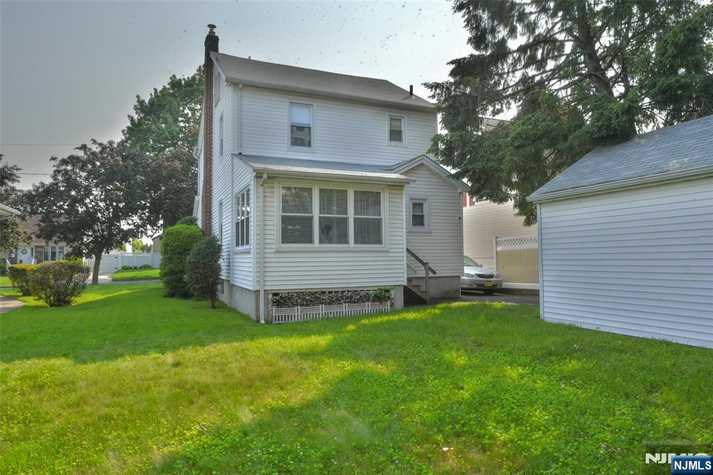 309 Ottawa Avenue
