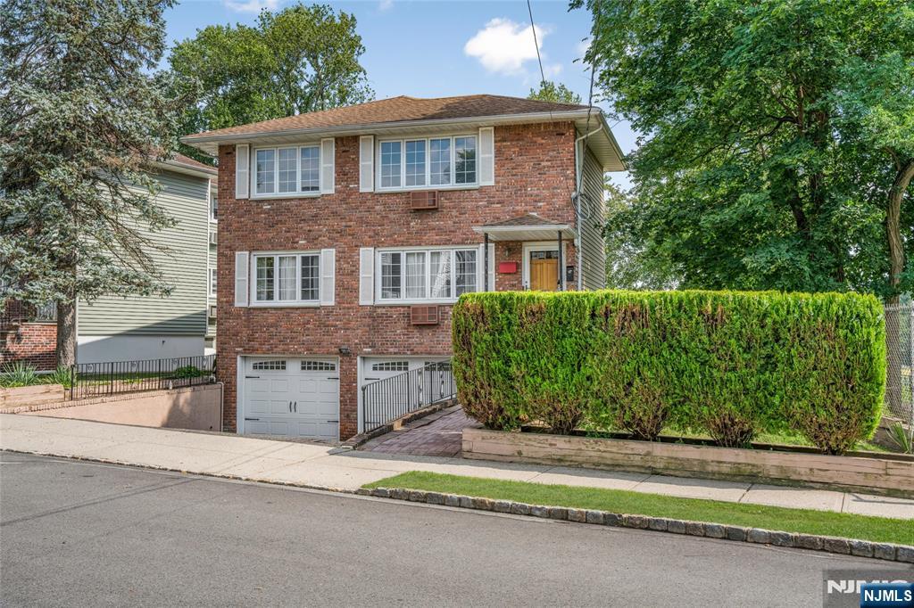 104 Rector Street 2