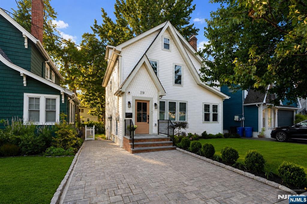 19 Manley Terrace
