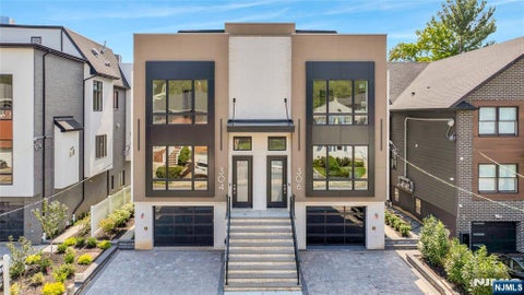 Photo of 306 Coolidge Avenue, Fort Lee, NJ 07024 (MLS # 26032768)