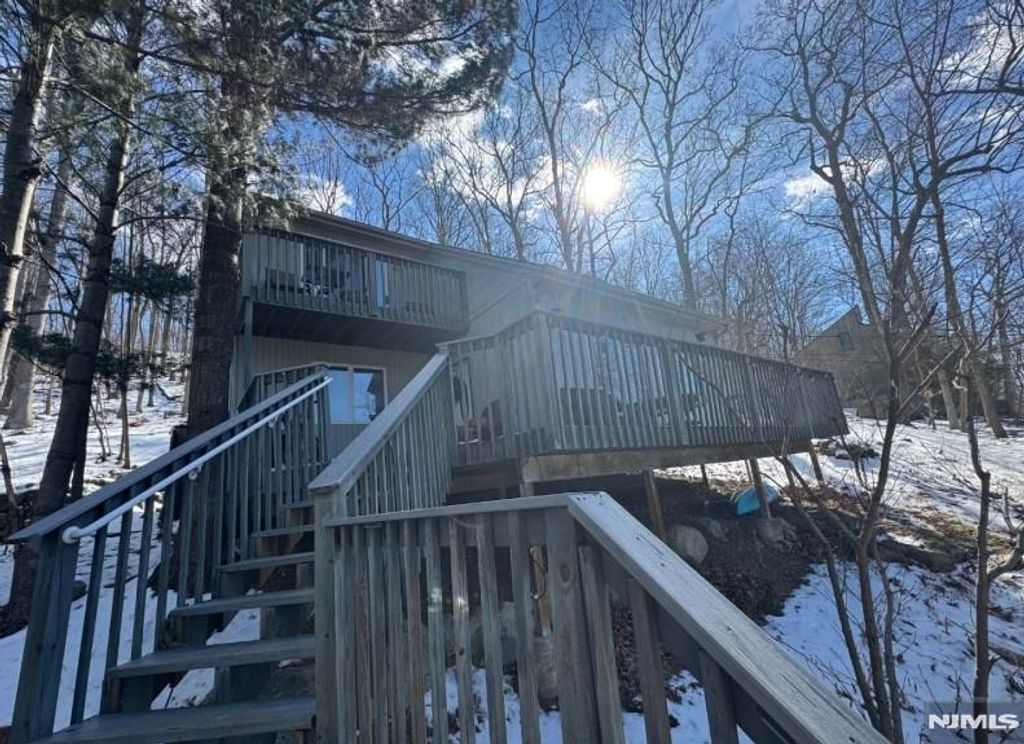 Photo of 364 Skyline Lake Drive, Ringwood, NJ 07456 (MLS # 26004789)