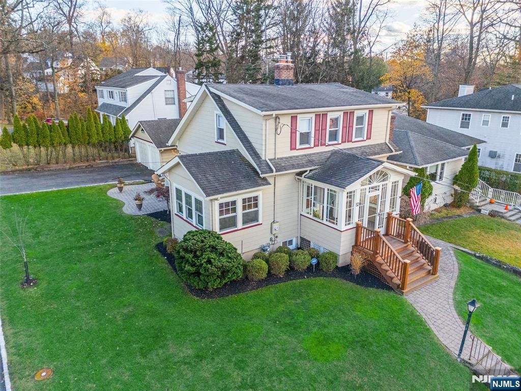 Photo of 52 Robertson Road, West Orange, NJ 07052 (MLS # 25040077)