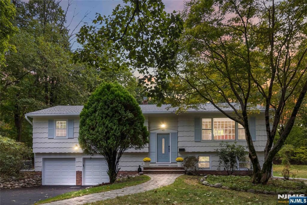Photo of 45 W Orchard Street, Allendale, NJ 07401 (MLS # 25034045)