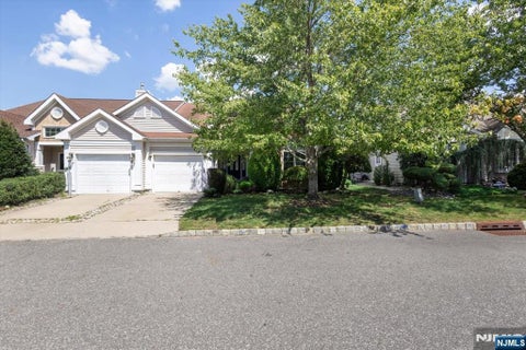 Photo of 66 Harwood Road, Monroe, NJ 08831 (MLS # 26031586)