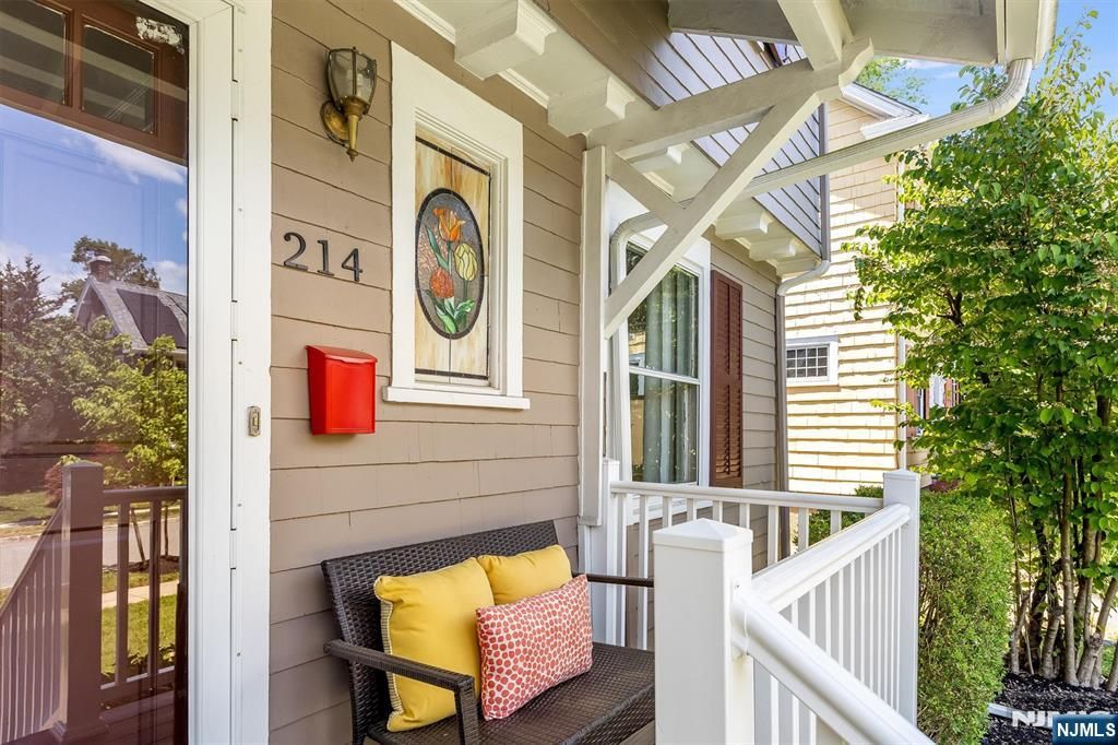 Photo of 214 Alexander AVE, Montclair, NJ 07042 (MLS # 26018947)