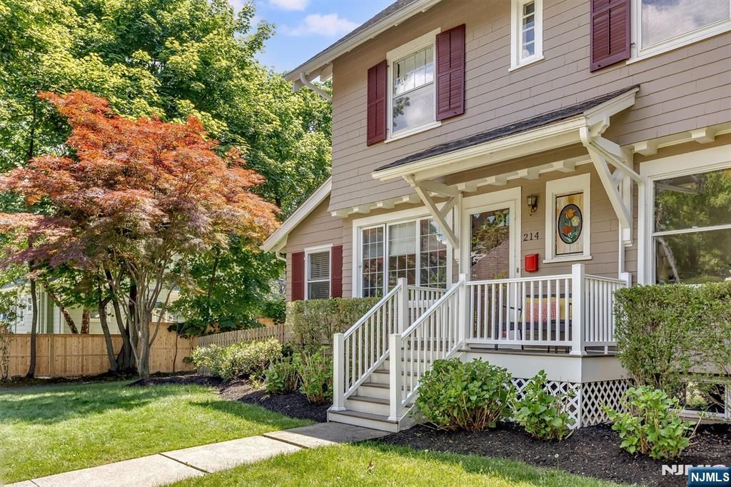 Photo of 214 Alexander AVE, Montclair, NJ 07042 (MLS # 26018947)
