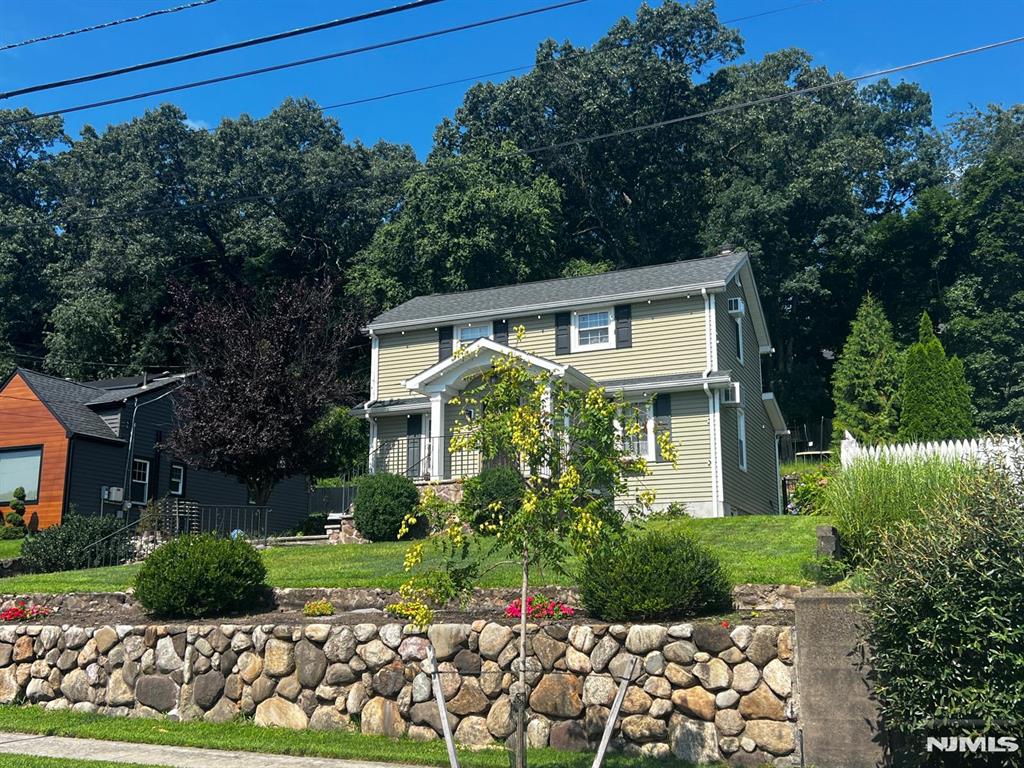 140 Watchung Drive