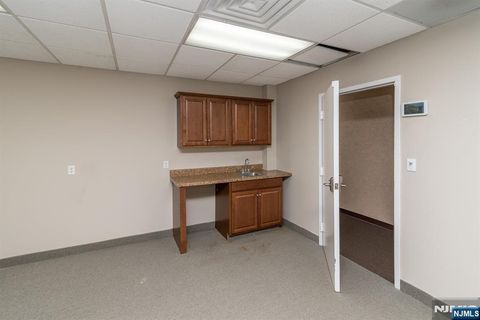 555 Goffle Road 108 Ridgewood NJ 07450