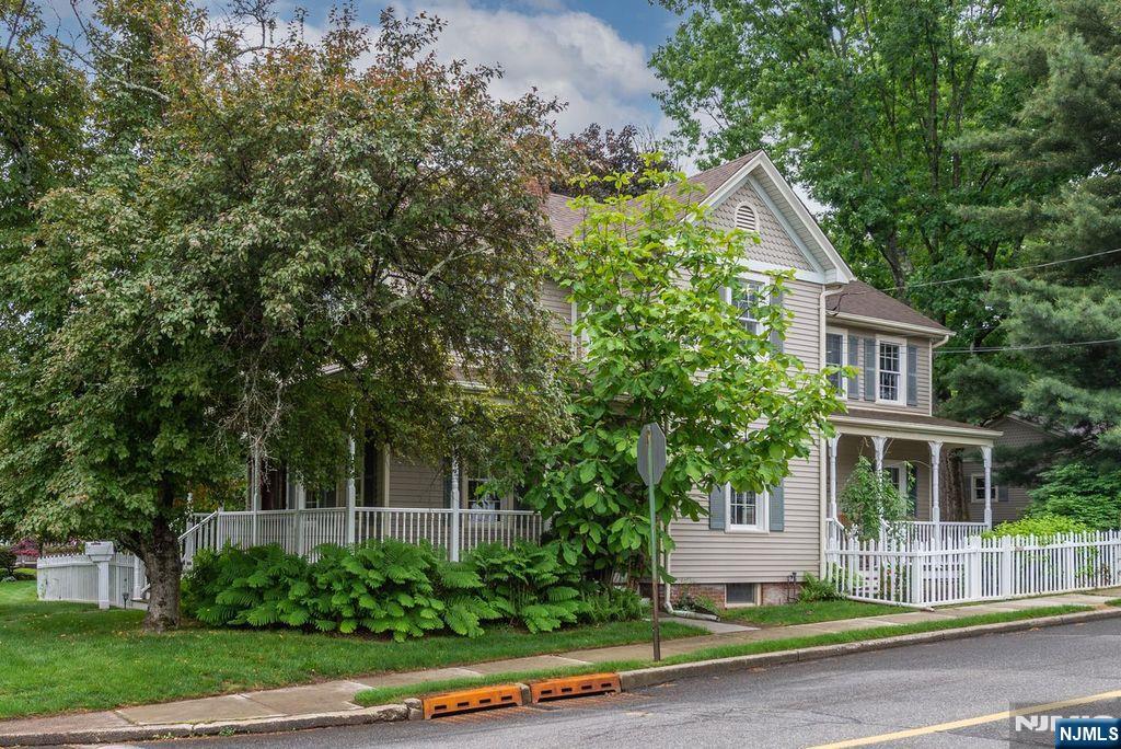 66 Hillside Avenue