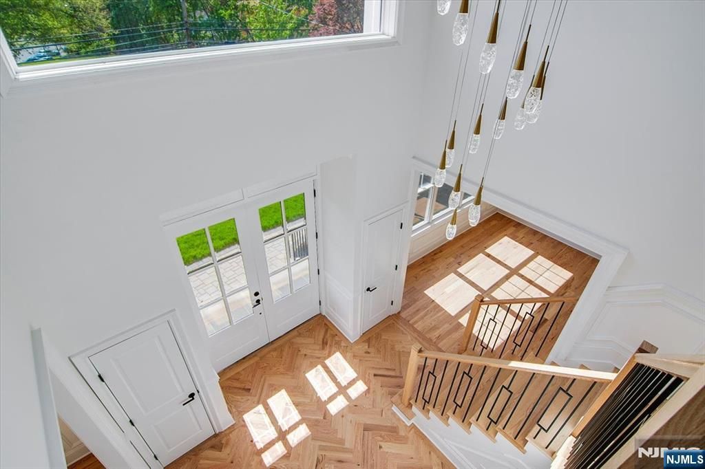 Photo of 74 Hillside Avenue, Livingston, NJ 07039 (MLS # 26017438)