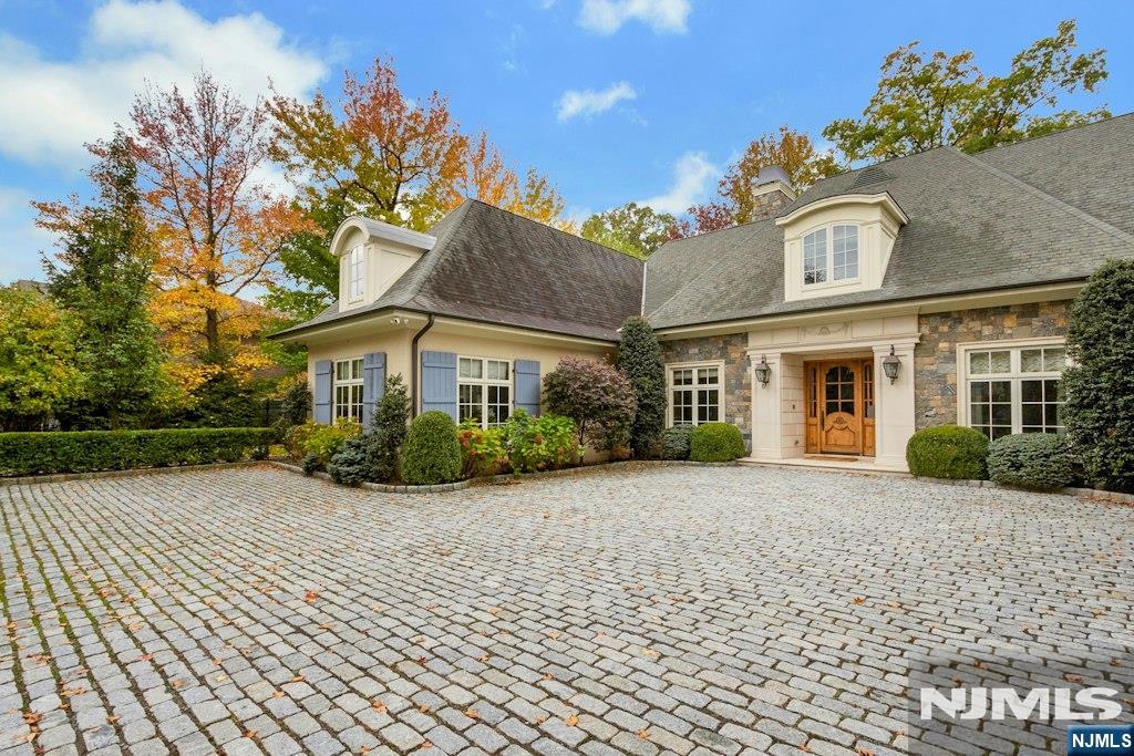 74 Roberts Road