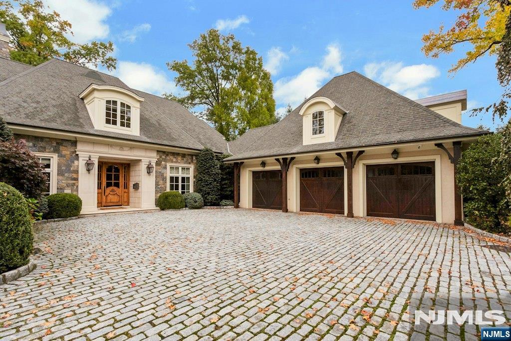 74 Roberts Road