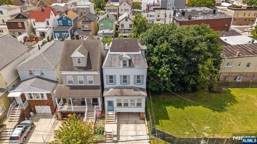 Photo of 10 E 45th Street, Bayonne, NJ 07002 (MLS # 25036367)