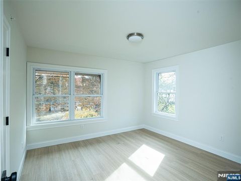 Photo of 490 Broad Ave #5, Leonia, NJ 07605 (MLS # 25039890)