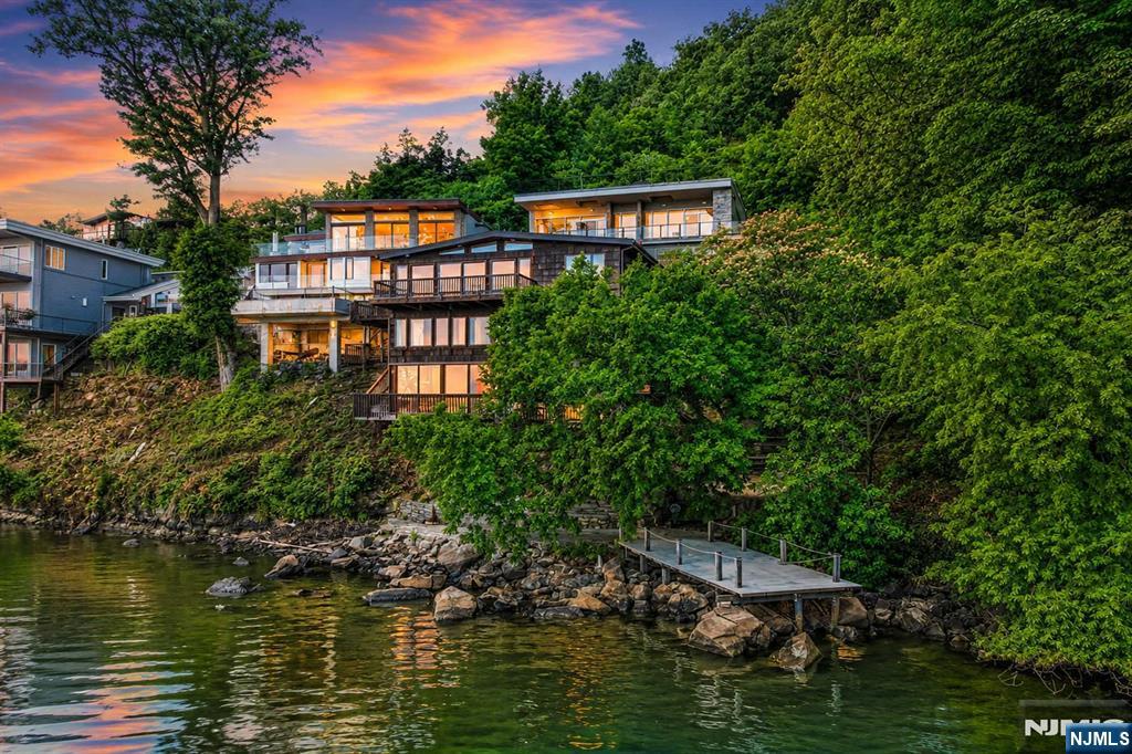 35 Shore Road