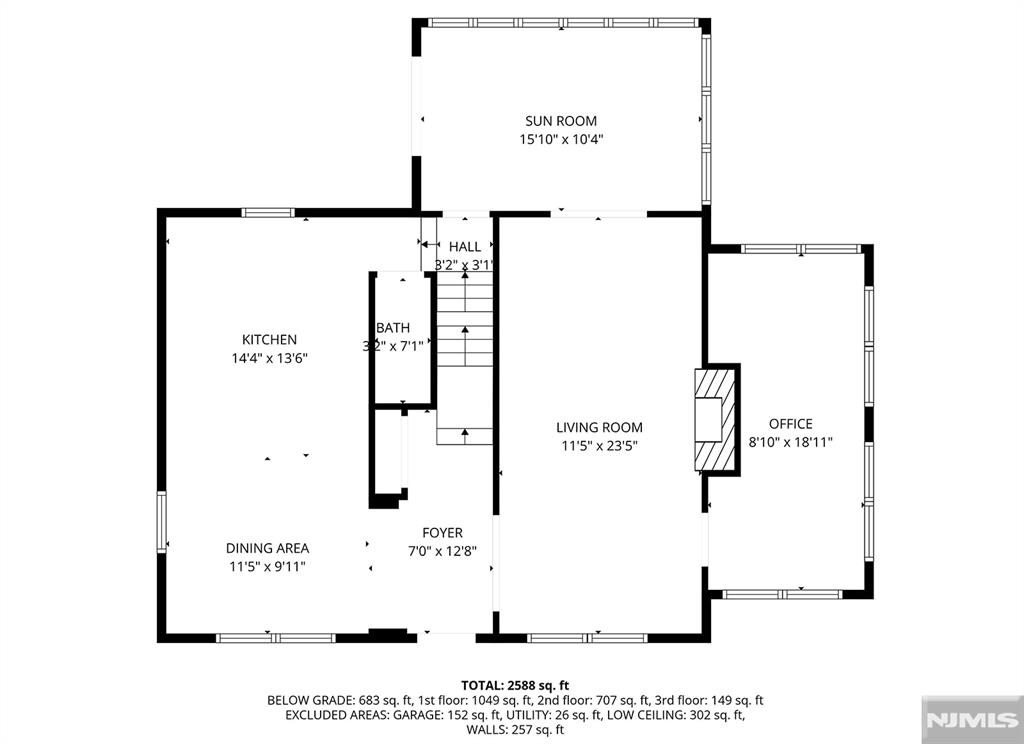 Main image without alt text