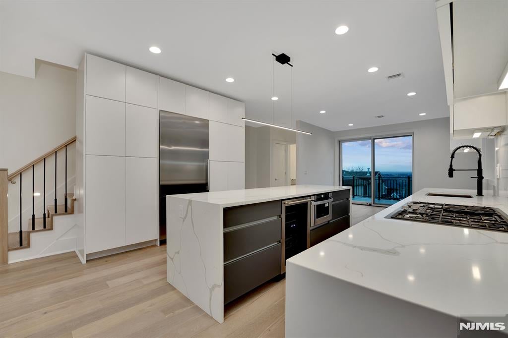 529 5th Street B