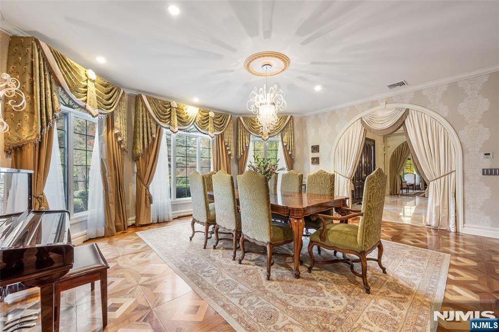 13 Great Hall Road