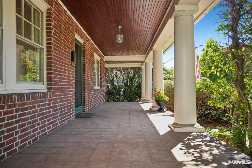 7 Tuxedo Road
