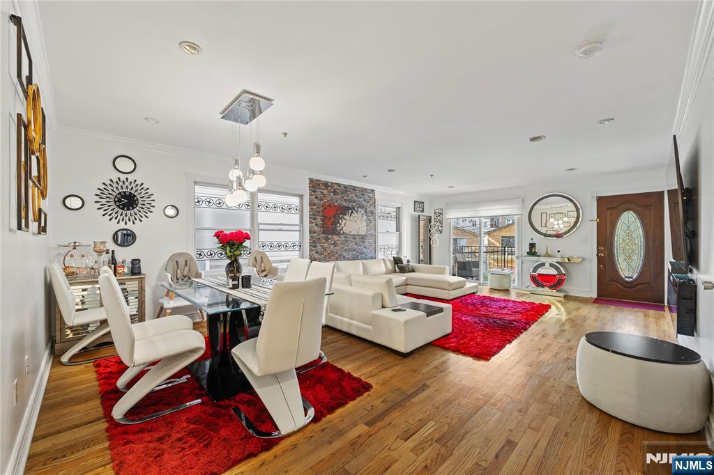 16 68th Street 16-1