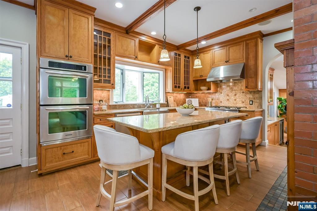 771 Valley Road