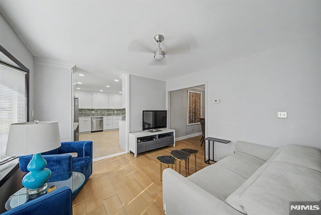 45 Leonard Terrace