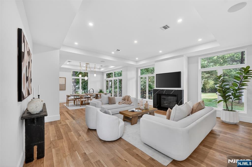 26 Collins Avenue