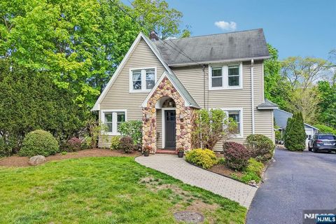 Photo of 243 Lincoln Avenue, Ridgewood Village, NJ 07450 (MLS # 26020815)