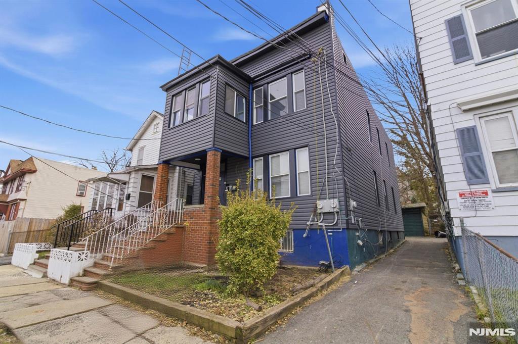 76 Grace Street