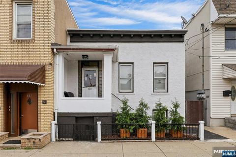 465 Walker Street Fairview NJ 07022