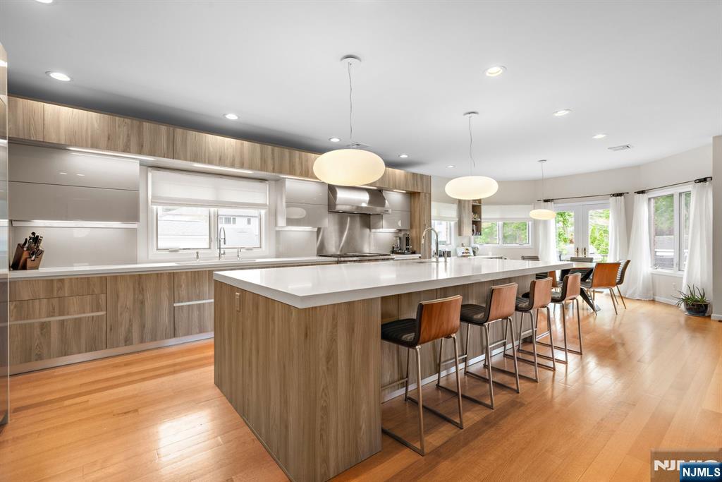 34 Bayview Avenue