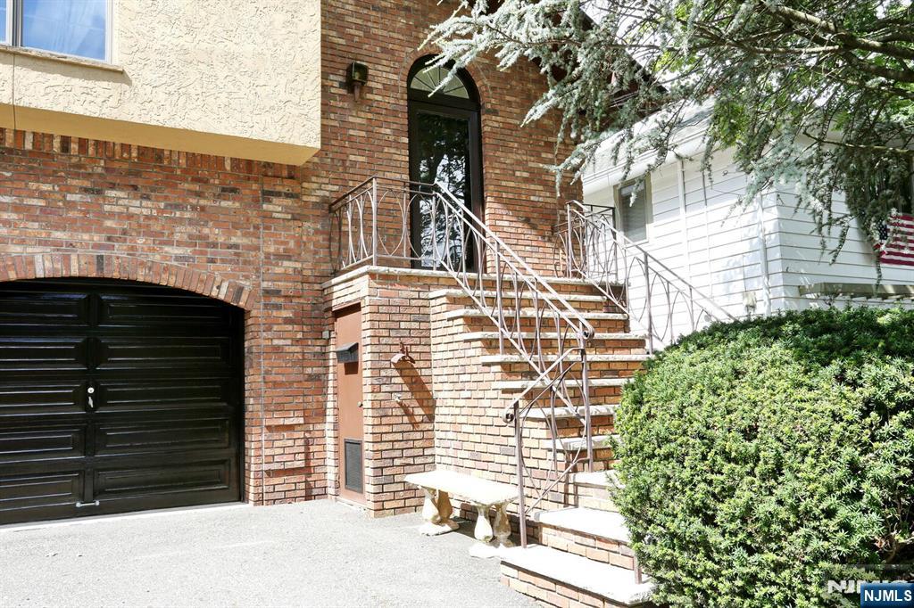 38 Irving Avenue