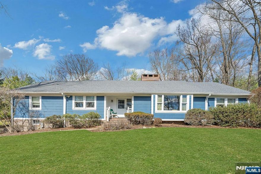 LARGE FOUR BEDROOM RANCH WITH EXTENDED LIVING ON GROUND FLOOR! RECENT UPGRADES TO FAMILY ROOM AND DINING ROOM. GUNITE INGROUND POOL WITH BLUESTONE PATIO. CLOSE TO PARK'S, HOUSES OF WORSHIP, SHOPPING AND NYC TRANSPORTATION. HOME SHOWS PRIDE OF OWNERSHIP!