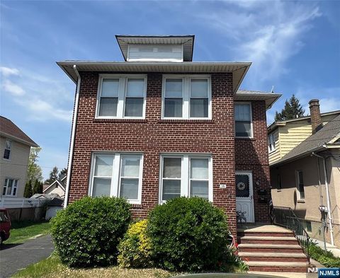 Photo of 19 Willis Rd #1, North Arlington, NJ 07031 (MLS # 26013206)