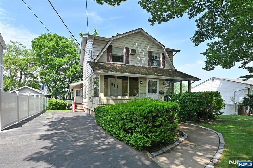 3 bedroom colonial in great condition situated on oversized lot, just miles away from George Washington Bridge. Located on quiet residential street directly across from Harte Park. Just steps away from NYC bus stop, elementary school and houses of worship. This home features enclosed front porch, Living room, formal dining room, modern eat in kitchen and 3 season room addition. second floor includes 3 bedrooms and 1 bathroom. This home is also equipped with a full house standby generator. Great potential for someone to come in make it their own.