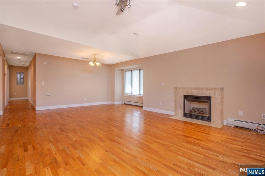 470 Chestnut Street B