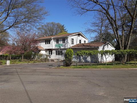 Photo of 74 Heatherhill, Demarest, NJ 07627 (MLS # 25018682)