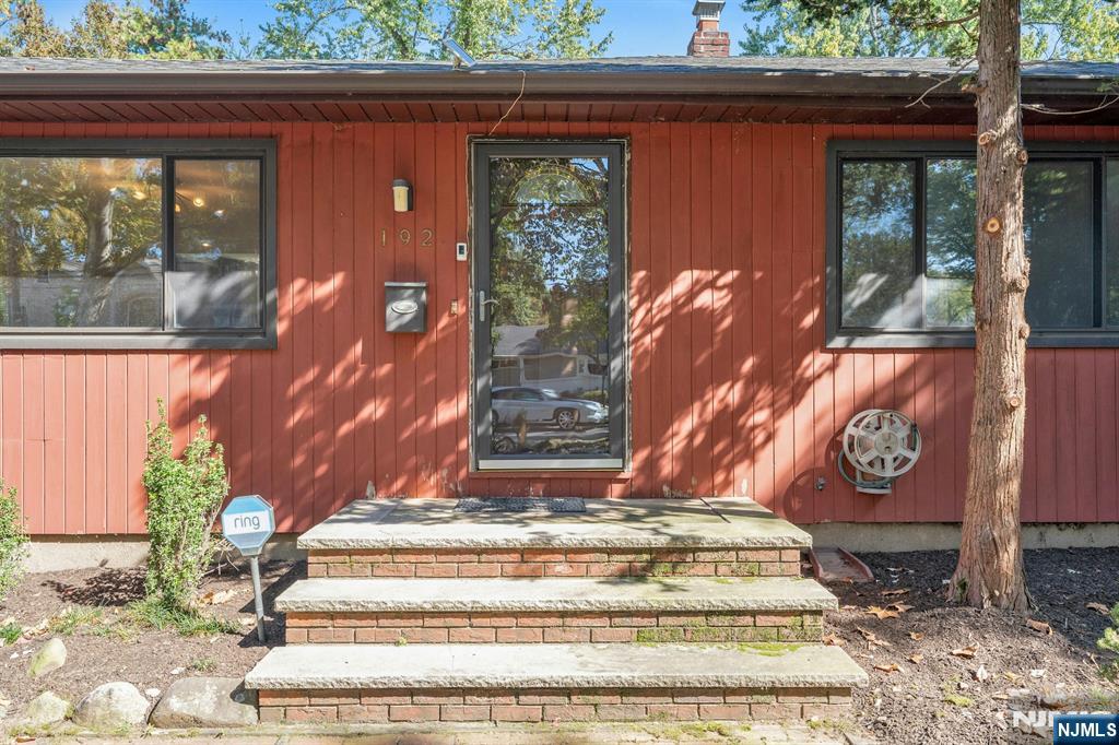 192 Valley Road