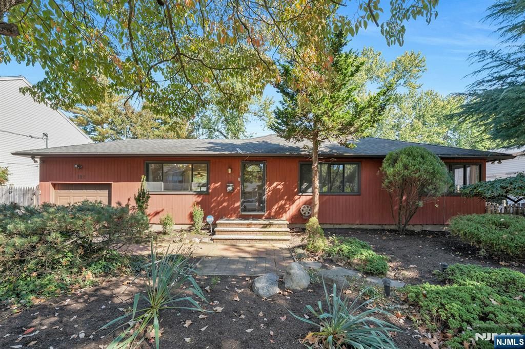 Photo of 192 Valley Road, River Edge, NJ 07661 (MLS # 25036140)