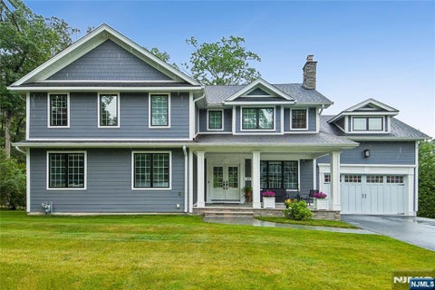 Photo of 15 Fernwood Drive, Fair Lawn, NJ 07410 (MLS # 26023880)
