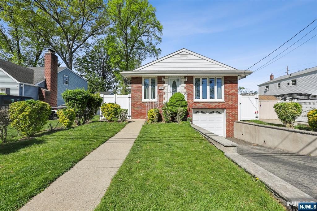 Property for Sale at 96 Woods Avenue, Bergenfield, New Jersey - Bedrooms: 3 
Bathrooms: 3 
Rooms: 6  - $621,000
