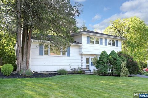 38 Dante Place Waldwick NJ 07463