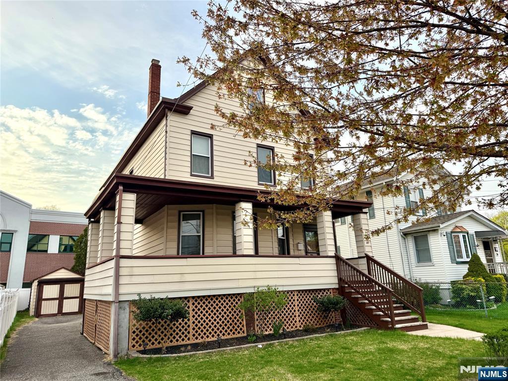 Property for Sale at 47 Vreeland Avenue, East Rutherford, New Jersey - Bedrooms: 5 
Bathrooms: 3 
Rooms: 12  - $750,000